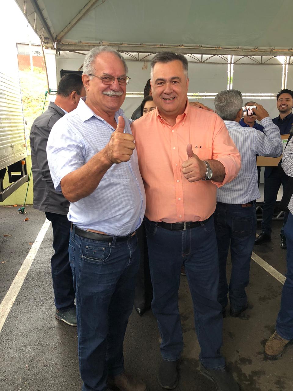 Prefeito Ditão Pupio participa de assinatura para ampliação da sede do Cisvir em Apucarana