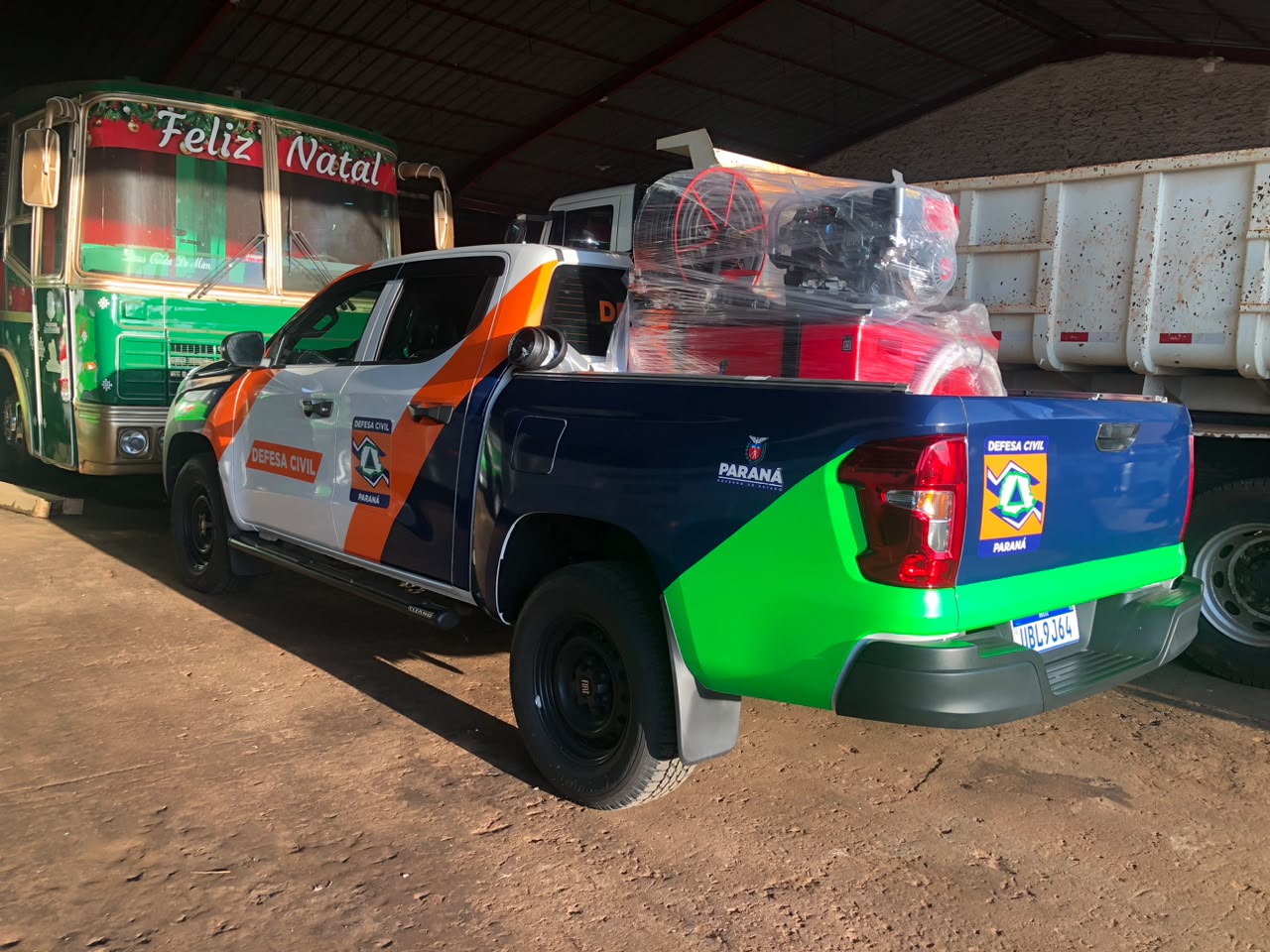 Jandaia do Sul recebe caminhonete e equipamento para ampliar as ações da Defesa Civil