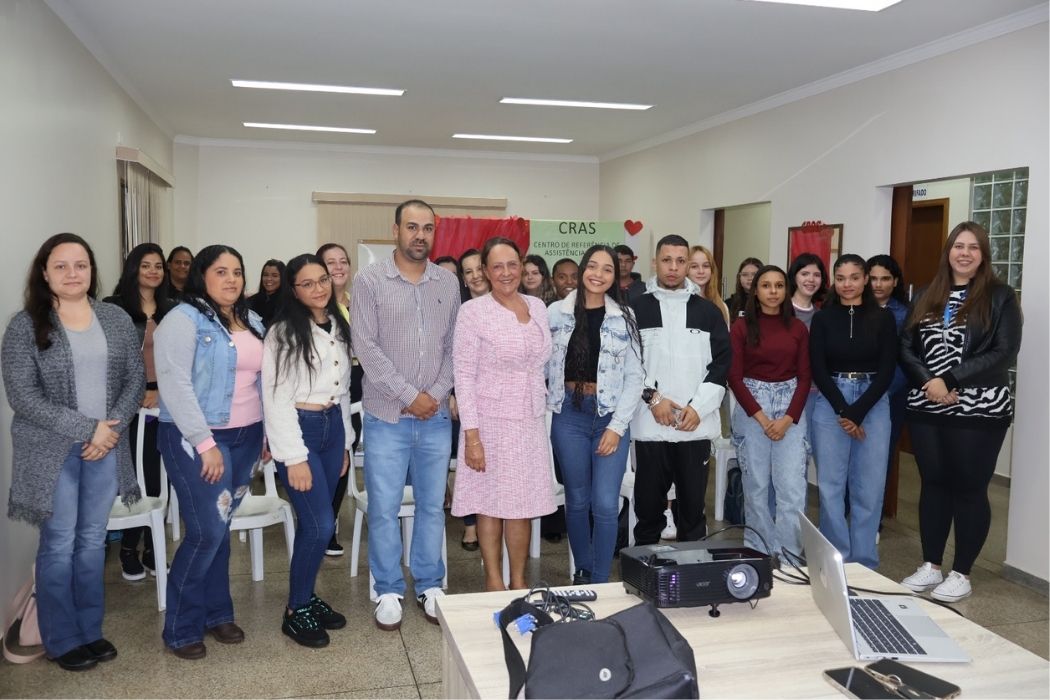 QUALIFICA MARUMBI: Curso de Assistente Administrativo tem início em Marumbi
