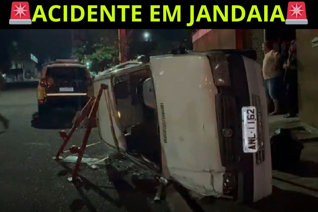 🚨Tombamento de Fiat Uno na Avenida Tancredo Neves mobiliza socorristas em Jandaia do Sul🚨