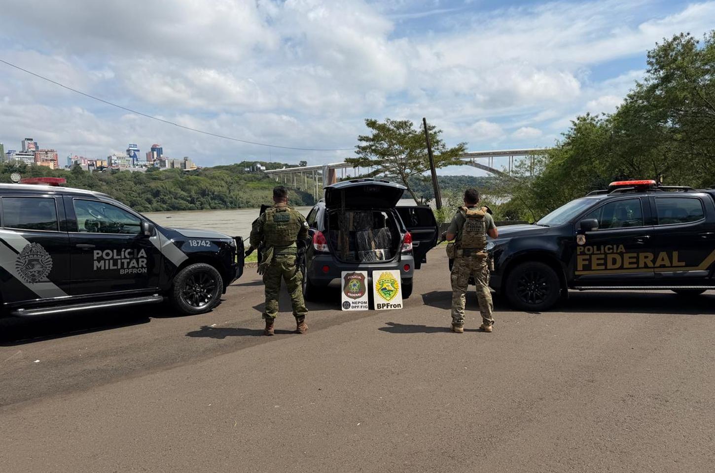 BPFRON APREENDE 680,4 KG DE MACONHA EM AÇÃO CONJUNTA COM A POLÍCIA FEDERAL EM FOZ DO IGUAÇU-PR