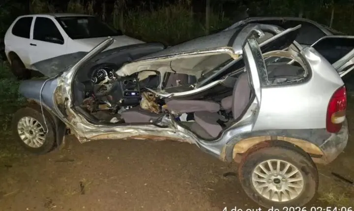 Acidente entre três veículos deixa dois motoristas feridos na PR-170, em Apucarana