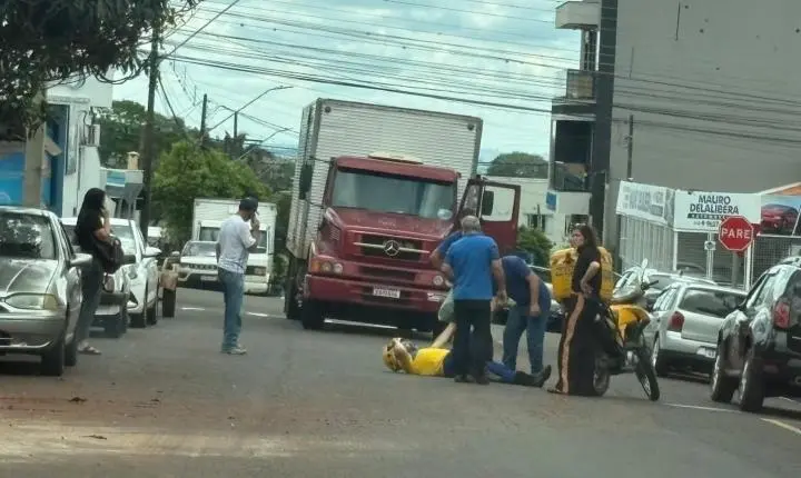 Carteiro fica ferido após ser derrubado por cachorro em Jandaia do Sul